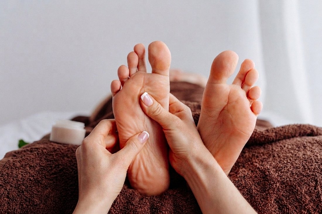 Reflexologia Podal — pontos reflexos nos pés